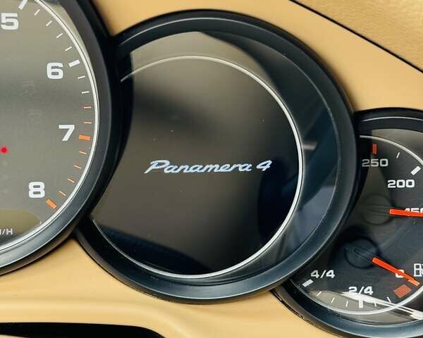 Синій Порше Panamera, об'ємом двигуна 3.61 л та пробігом 140 тис. км за 26900 $, фото 24 на Automoto.ua