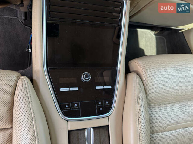 Синий Порше Панамера, объемом двигателя 4 л и пробегом 45 тыс. км за 79000 $, фото 15 на Automoto.ua