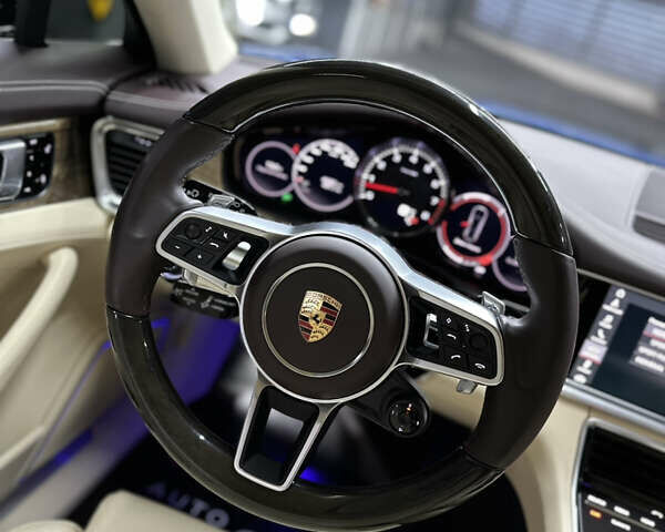 Синій Порше Panamera, об'ємом двигуна 2.89 л та пробігом 45 тис. км за 82000 $, фото 28 на Automoto.ua