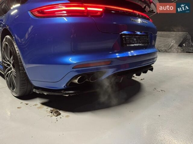 Синий Порше Панамера, объемом двигателя 4 л и пробегом 51 тыс. км за 60000 $, фото 62 на Automoto.ua