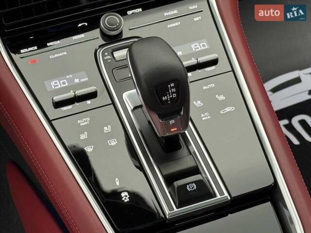 Синий Порше Панамера, объемом двигателя 4 л и пробегом 64 тыс. км за 79990 $, фото 97 на Automoto.ua