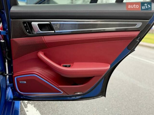 Синий Порше Панамера, объемом двигателя 4 л и пробегом 64 тыс. км за 79990 $, фото 58 на Automoto.ua