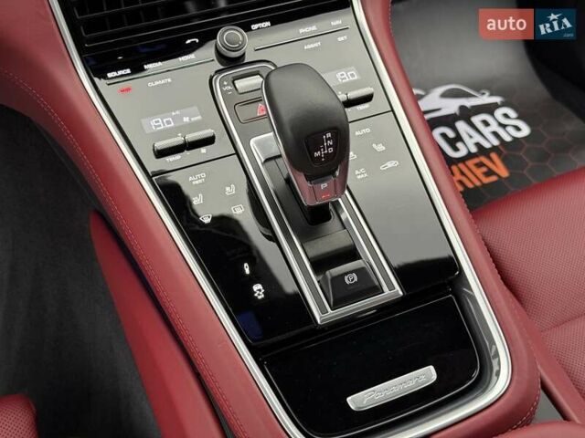 Синий Порше Панамера, объемом двигателя 4 л и пробегом 64 тыс. км за 79990 $, фото 89 на Automoto.ua