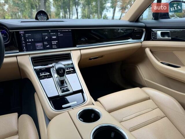 Синій Порше Panamera, об'ємом двигуна 3 л та пробігом 89 тис. км за 49500 $, фото 13 на Automoto.ua