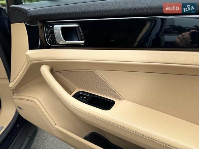 Синій Порше Panamera, об'ємом двигуна 3 л та пробігом 89 тис. км за 49500 $, фото 16 на Automoto.ua