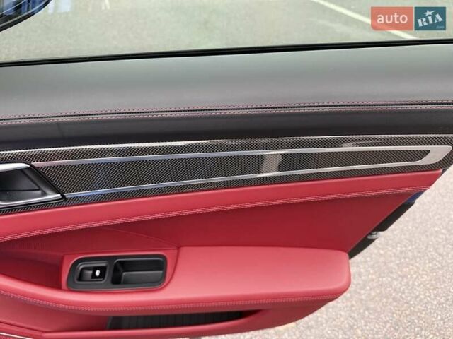 Синий Порше Панамера, объемом двигателя 4 л и пробегом 64 тыс. км за 79990 $, фото 45 на Automoto.ua