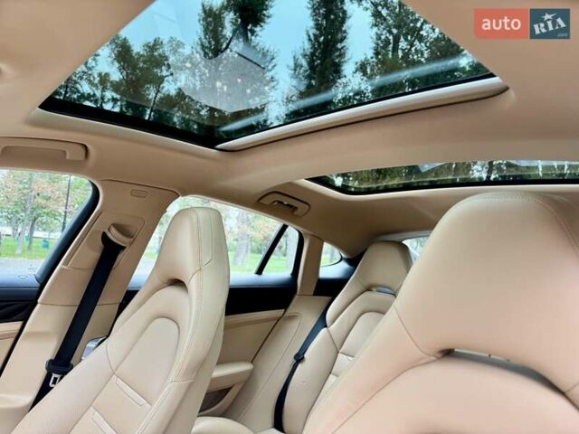 Синій Порше Panamera, об'ємом двигуна 3 л та пробігом 89 тис. км за 49500 $, фото 10 на Automoto.ua