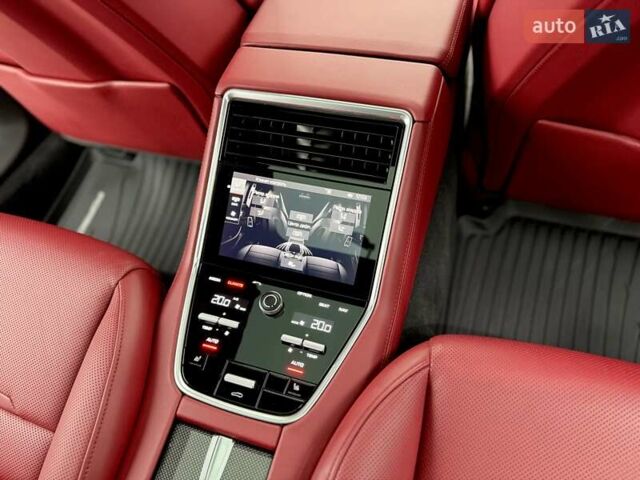 Синий Порше Панамера, объемом двигателя 4 л и пробегом 64 тыс. км за 79990 $, фото 65 на Automoto.ua