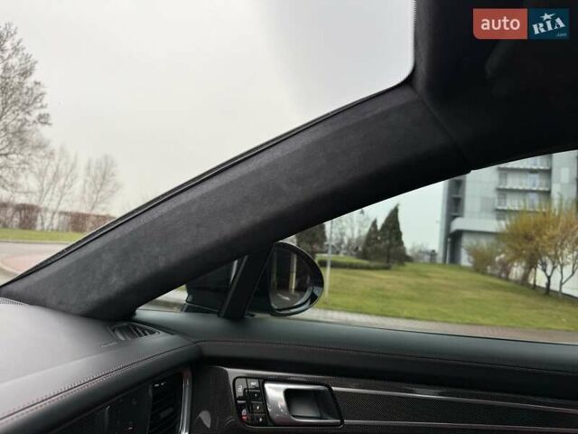 Синий Порше Панамера, объемом двигателя 4 л и пробегом 64 тыс. км за 79990 $, фото 93 на Automoto.ua