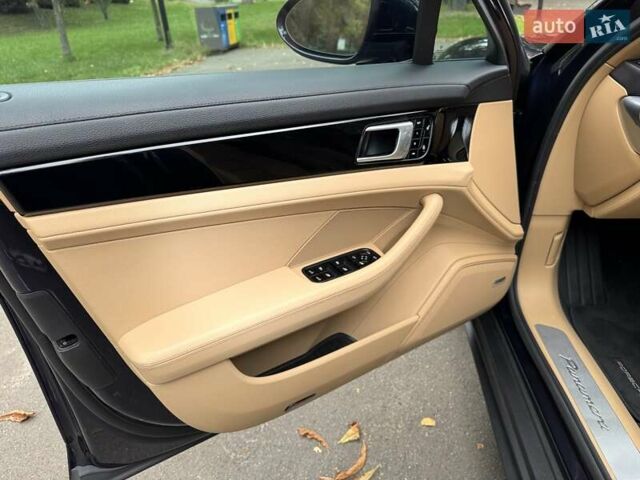 Синій Порше Panamera, об'ємом двигуна 3 л та пробігом 89 тис. км за 49500 $, фото 7 на Automoto.ua