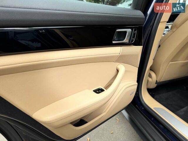 Синій Порше Panamera, об'ємом двигуна 3 л та пробігом 89 тис. км за 49500 $, фото 20 на Automoto.ua