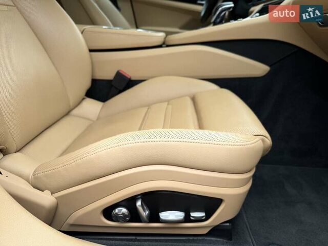 Синій Порше Panamera, об'ємом двигуна 3 л та пробігом 89 тис. км за 49500 $, фото 19 на Automoto.ua