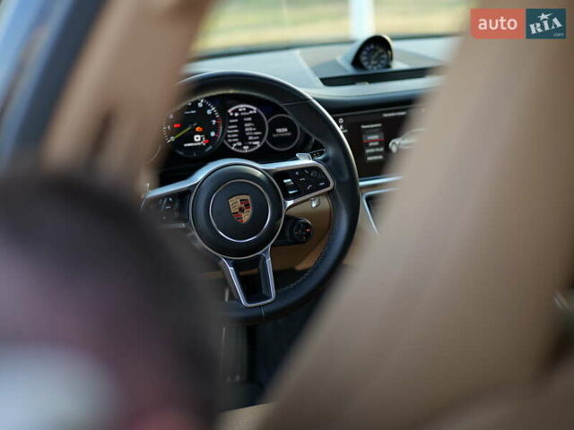 Синій Порше Panamera, об'ємом двигуна 2.89 л та пробігом 57 тис. км за 75000 $, фото 87 на Automoto.ua
