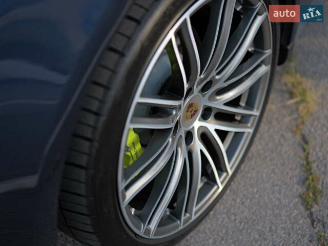 Синій Порше Panamera, об'ємом двигуна 2.89 л та пробігом 57 тис. км за 75000 $, фото 15 на Automoto.ua