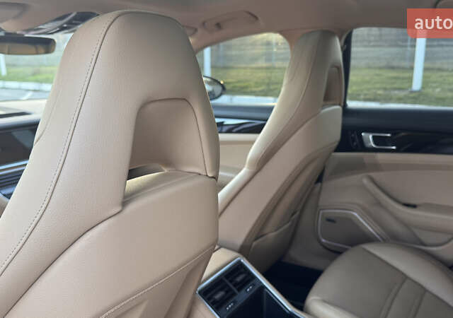 Синий Порше Панамера, объемом двигателя 2.89 л и пробегом 62 тыс. км за 64000 $, фото 19 на Automoto.ua