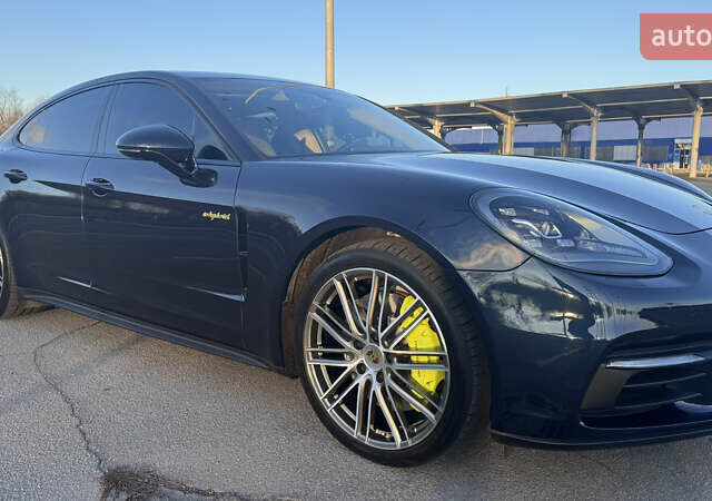 Синий Порше Панамера, объемом двигателя 2.89 л и пробегом 62 тыс. км за 64000 $, фото 13 на Automoto.ua