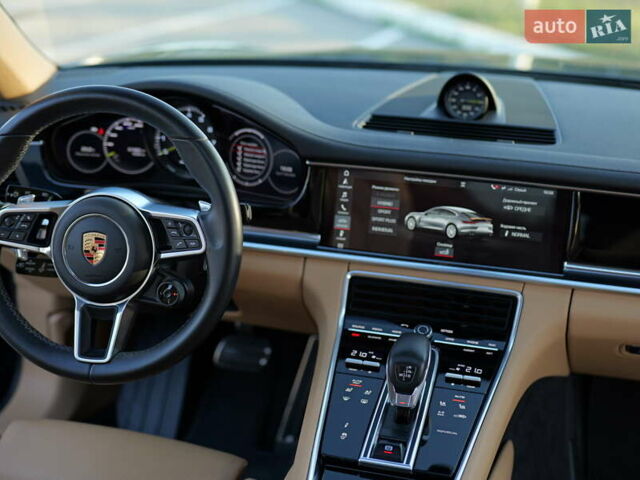 Синій Порше Panamera, об'ємом двигуна 2.89 л та пробігом 57 тис. км за 75000 $, фото 105 на Automoto.ua