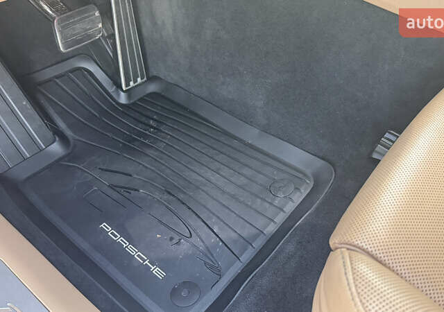 Синий Порше Панамера, объемом двигателя 2.89 л и пробегом 62 тыс. км за 64000 $, фото 15 на Automoto.ua