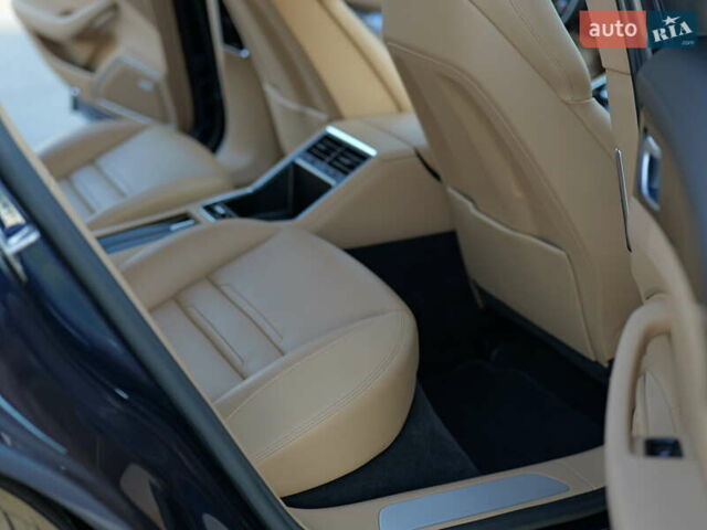 Синій Порше Panamera, об'ємом двигуна 2.89 л та пробігом 57 тис. км за 75000 $, фото 103 на Automoto.ua