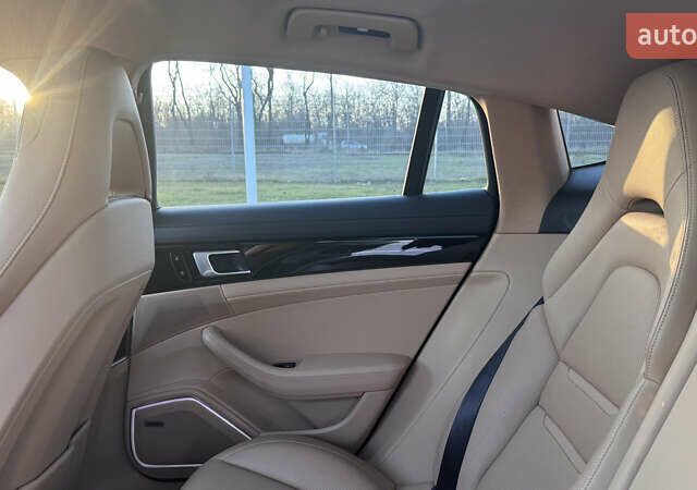 Синий Порше Панамера, объемом двигателя 2.89 л и пробегом 62 тыс. км за 64000 $, фото 18 на Automoto.ua