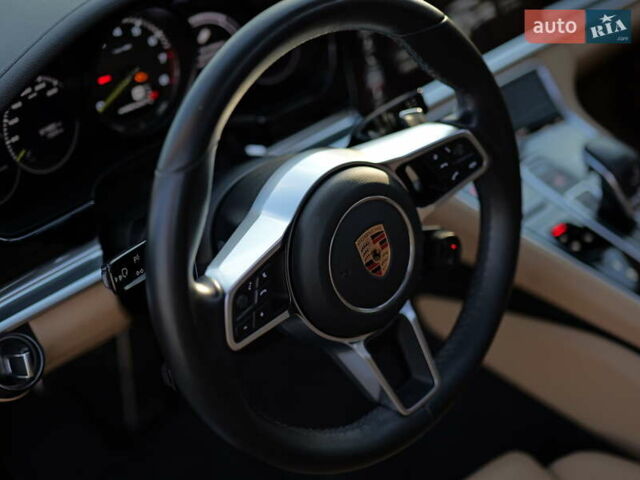 Синій Порше Panamera, об'ємом двигуна 2.89 л та пробігом 57 тис. км за 75000 $, фото 64 на Automoto.ua