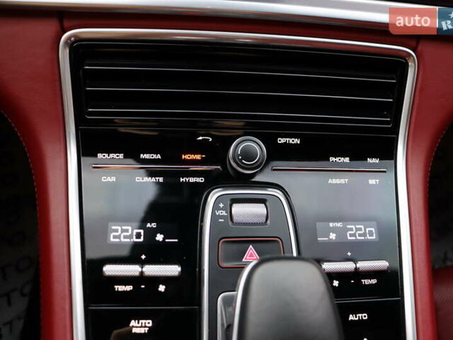 Синий Порше Панамера, объемом двигателя 2.9 л и пробегом 83 тыс. км за 79900 $, фото 29 на Automoto.ua