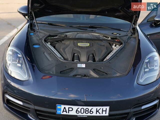 Синій Порше Panamera, об'ємом двигуна 2.89 л та пробігом 57 тис. км за 75000 $, фото 119 на Automoto.ua