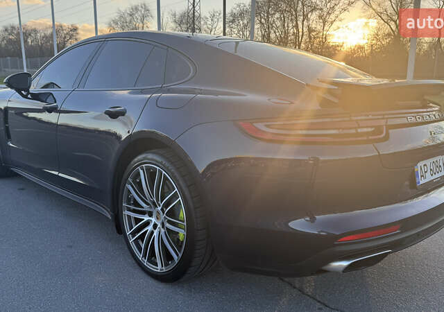 Синий Порше Панамера, объемом двигателя 2.89 л и пробегом 62 тыс. км за 64000 $, фото 6 на Automoto.ua