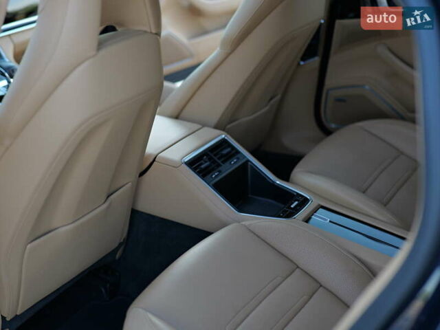 Синій Порше Panamera, об'ємом двигуна 2.89 л та пробігом 57 тис. км за 75000 $, фото 99 на Automoto.ua