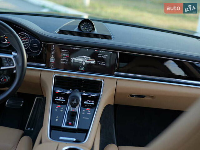 Синій Порше Panamera, об'ємом двигуна 2.89 л та пробігом 57 тис. км за 75000 $, фото 112 на Automoto.ua