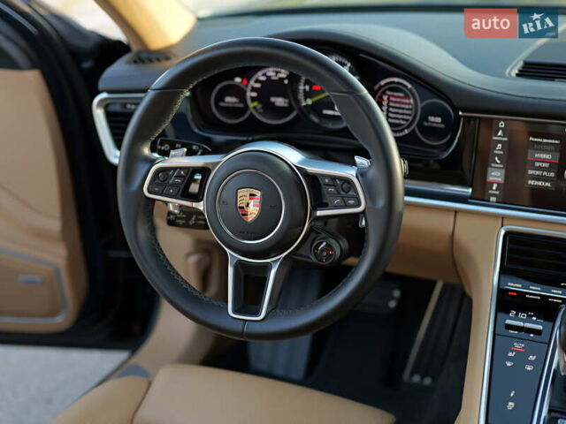 Синій Порше Panamera, об'ємом двигуна 2.89 л та пробігом 57 тис. км за 75000 $, фото 115 на Automoto.ua