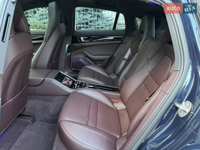 Синій Порше Panamera, об'ємом двигуна 2.89 л та пробігом 77 тис. км за 84000 $, фото 27 на Automoto.ua