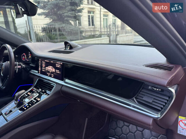 Синій Порше Panamera, об'ємом двигуна 2.89 л та пробігом 77 тис. км за 84000 $, фото 37 на Automoto.ua