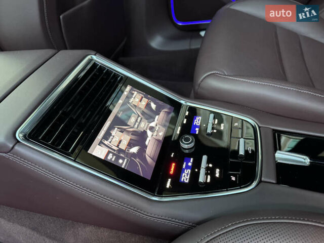 Синій Порше Panamera, об'ємом двигуна 2.89 л та пробігом 77 тис. км за 84000 $, фото 31 на Automoto.ua