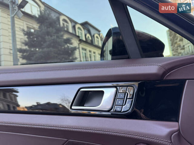 Синій Порше Panamera, об'ємом двигуна 2.89 л та пробігом 77 тис. км за 84000 $, фото 39 на Automoto.ua