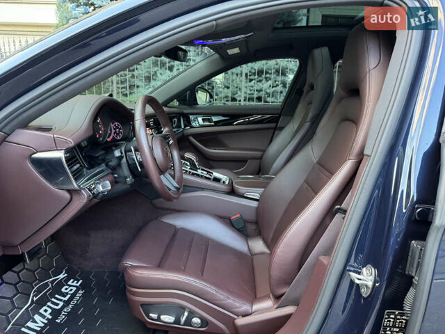 Синій Порше Panamera, об'ємом двигуна 2.89 л та пробігом 77 тис. км за 84000 $, фото 25 на Automoto.ua