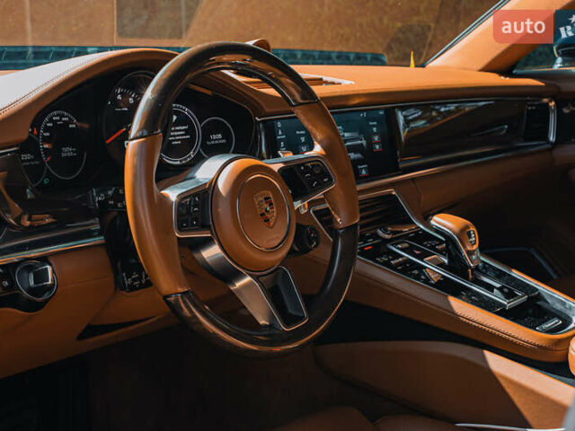 Синій Порше Panamera, об'ємом двигуна 3 л та пробігом 71 тис. км за 73000 $, фото 66 на Automoto.ua