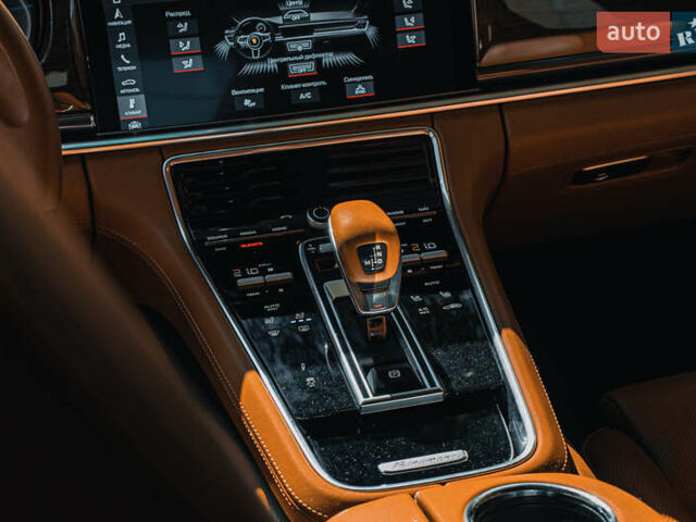 Синій Порше Panamera, об'ємом двигуна 3 л та пробігом 71 тис. км за 73000 $, фото 61 на Automoto.ua