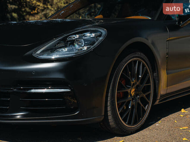 Синій Порше Panamera, об'ємом двигуна 3 л та пробігом 71 тис. км за 73000 $, фото 24 на Automoto.ua