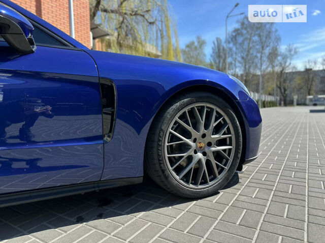 Синій Порше Panamera, об'ємом двигуна 3 л та пробігом 35 тис. км за 75900 $, фото 15 на Automoto.ua