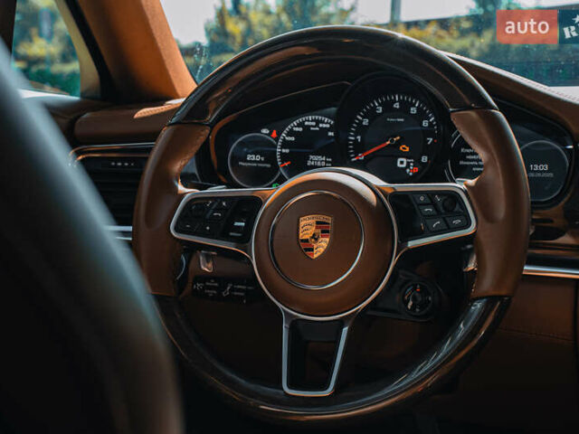 Синій Порше Panamera, об'ємом двигуна 3 л та пробігом 71 тис. км за 73000 $, фото 62 на Automoto.ua