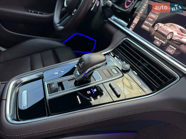 Синій Порше Panamera, об'ємом двигуна 2.89 л та пробігом 77 тис. км за 84000 $, фото 29 на Automoto.ua