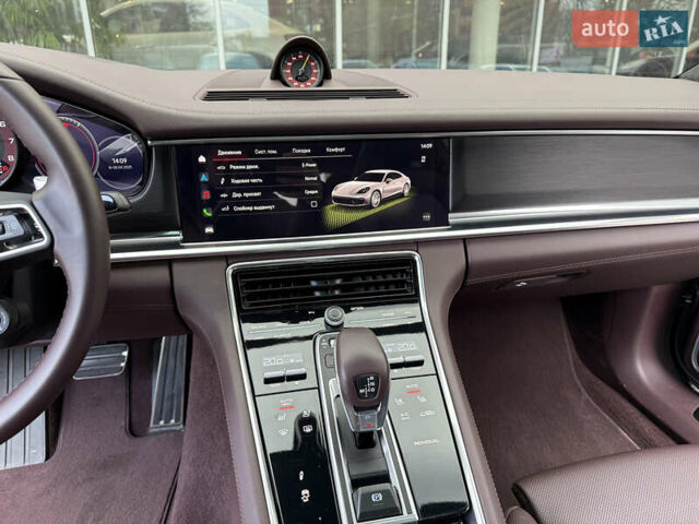 Синій Порше Panamera, об'ємом двигуна 2.89 л та пробігом 20 тис. км за 117000 $, фото 21 на Automoto.ua
