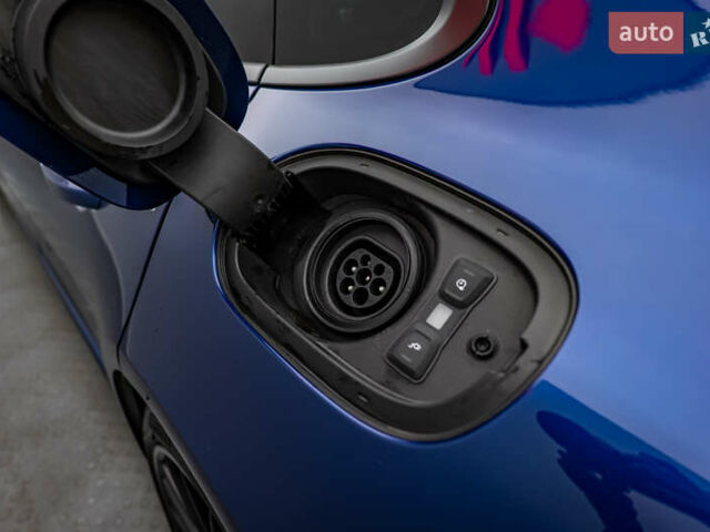 Синий Порше Панамера, объемом двигателя 2.9 л и пробегом 70 тыс. км за 89807 $, фото 8 на Automoto.ua