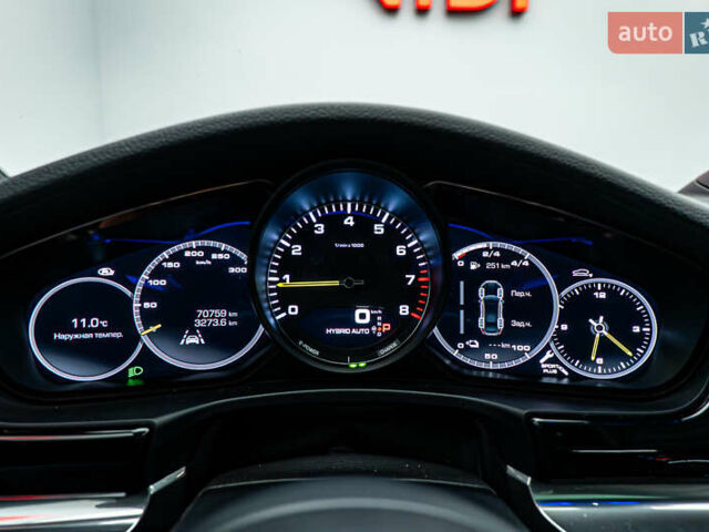 Синий Порше Панамера, объемом двигателя 2.9 л и пробегом 70 тыс. км за 89807 $, фото 14 на Automoto.ua