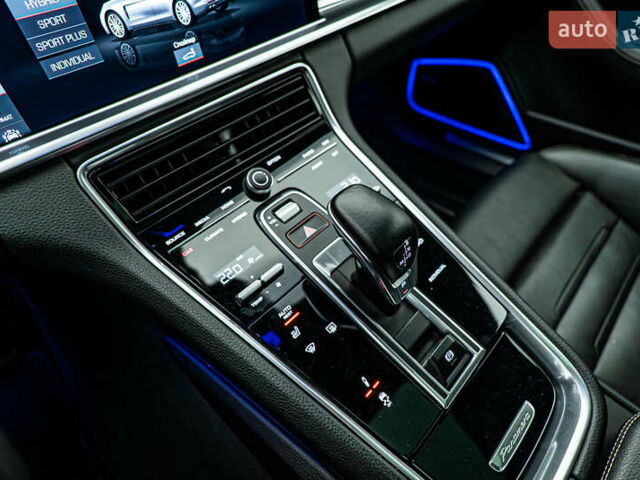 Синий Порше Панамера, объемом двигателя 2.9 л и пробегом 70 тыс. км за 89807 $, фото 19 на Automoto.ua