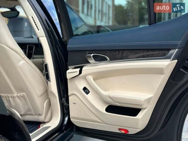 Зелений Порше Panamera, об'ємом двигуна 4.8 л та пробігом 180 тис. км за 16490 $, фото 23 на Automoto.ua