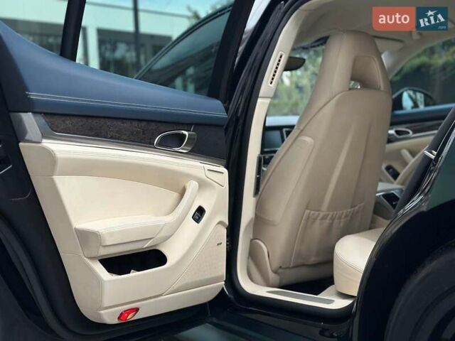 Зелений Порше Panamera, об'ємом двигуна 4.8 л та пробігом 180 тис. км за 16490 $, фото 32 на Automoto.ua