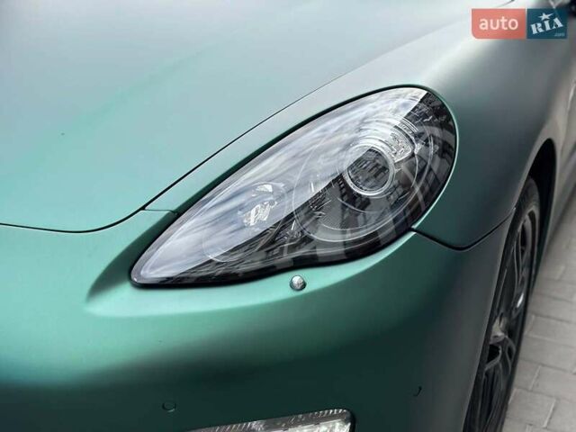 Зелений Порше Panamera, об'ємом двигуна 4.8 л та пробігом 180 тис. км за 16490 $, фото 13 на Automoto.ua