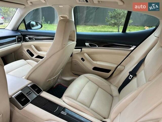 Зелений Порше Panamera, об'ємом двигуна 4.8 л та пробігом 180 тис. км за 16490 $, фото 31 на Automoto.ua